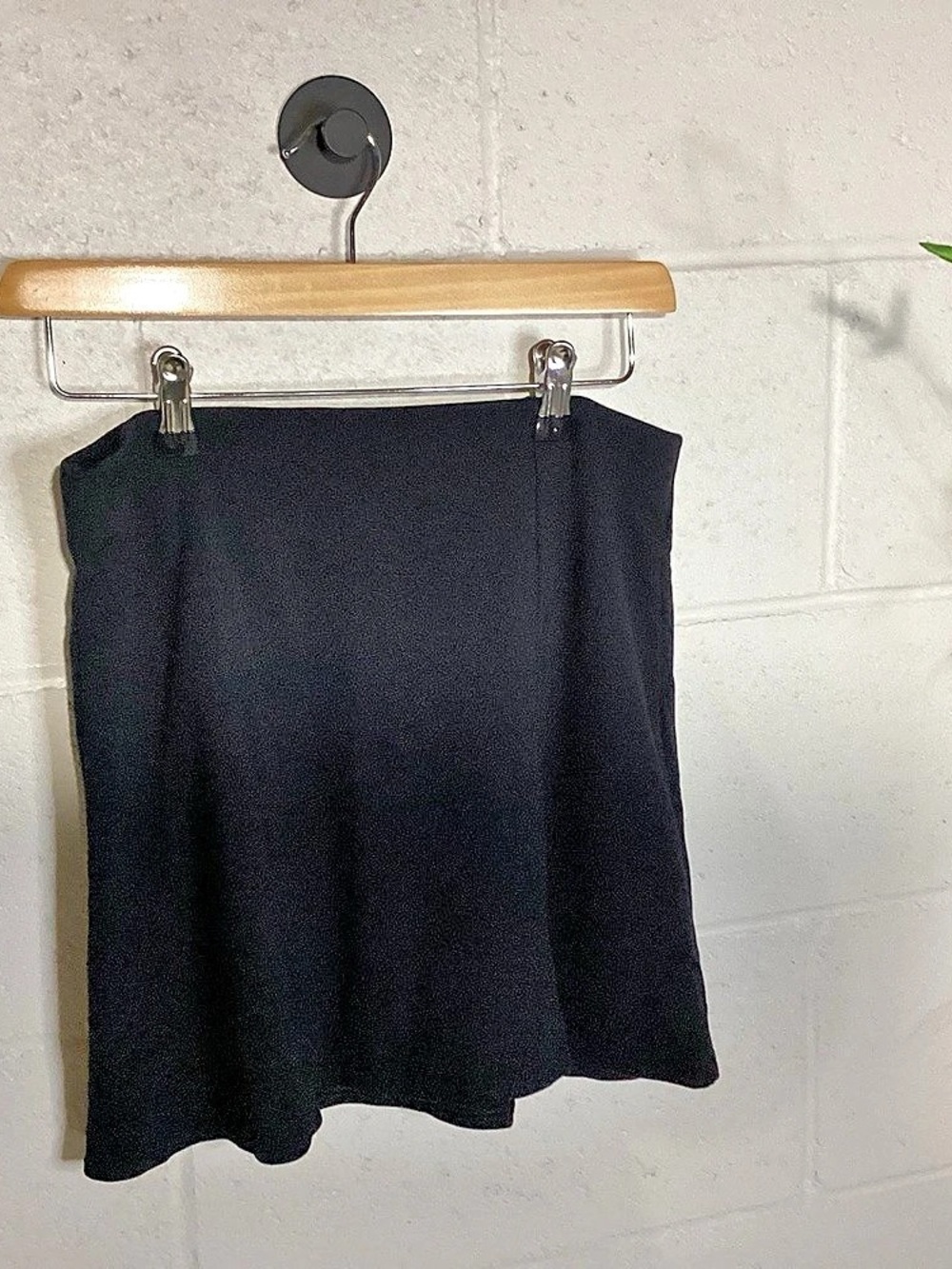 American Eagle Black Mini Skirt Size Medium